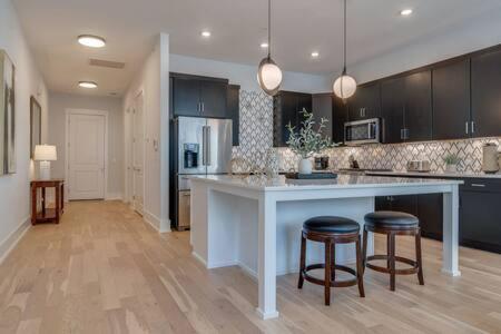 The Briar - Luxurious Condo Near Vanderbilt, 내슈빌 외부 사진
