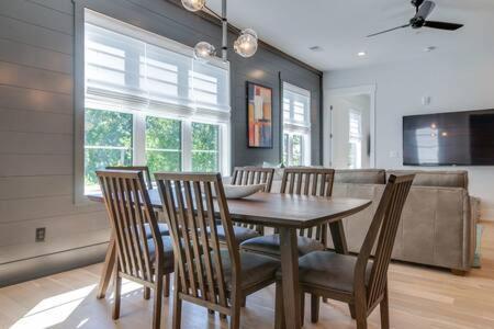 The Briar - Luxurious Condo Near Vanderbilt, 내슈빌 외부 사진